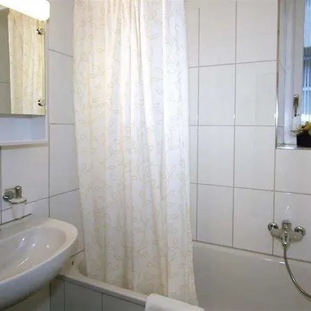 Swiss Star Sihlfeld - Self Check-in *