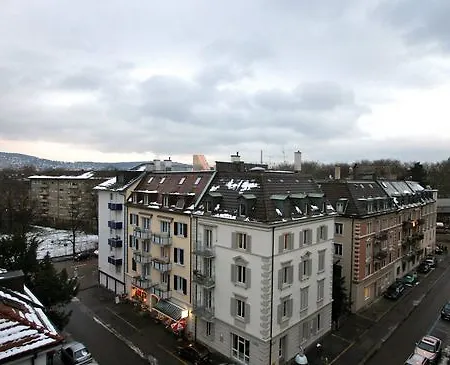 Swiss Star Sihlfeld - Self Check-in *