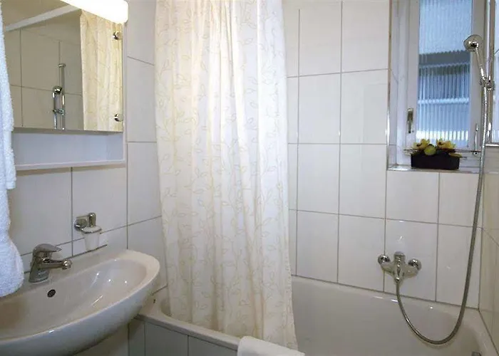 Swiss Star Sihlfeld - Self Check-in *