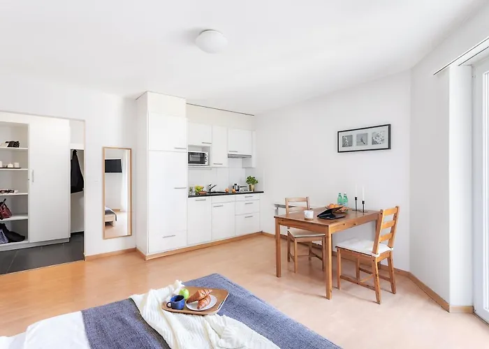 Swiss Star Sihlfeld - Self Check-in *