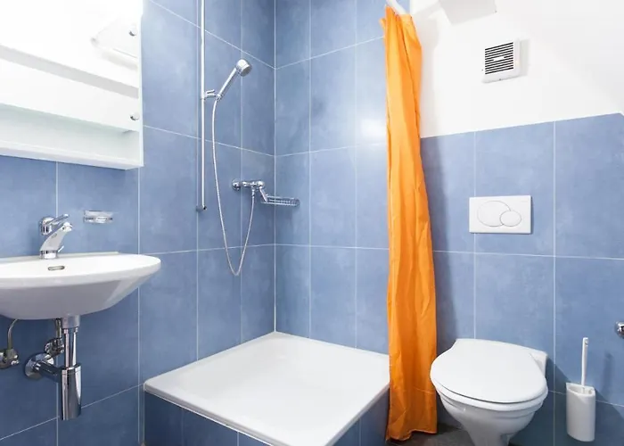 Swiss Star Sihlfeld - Self Check-in דירה